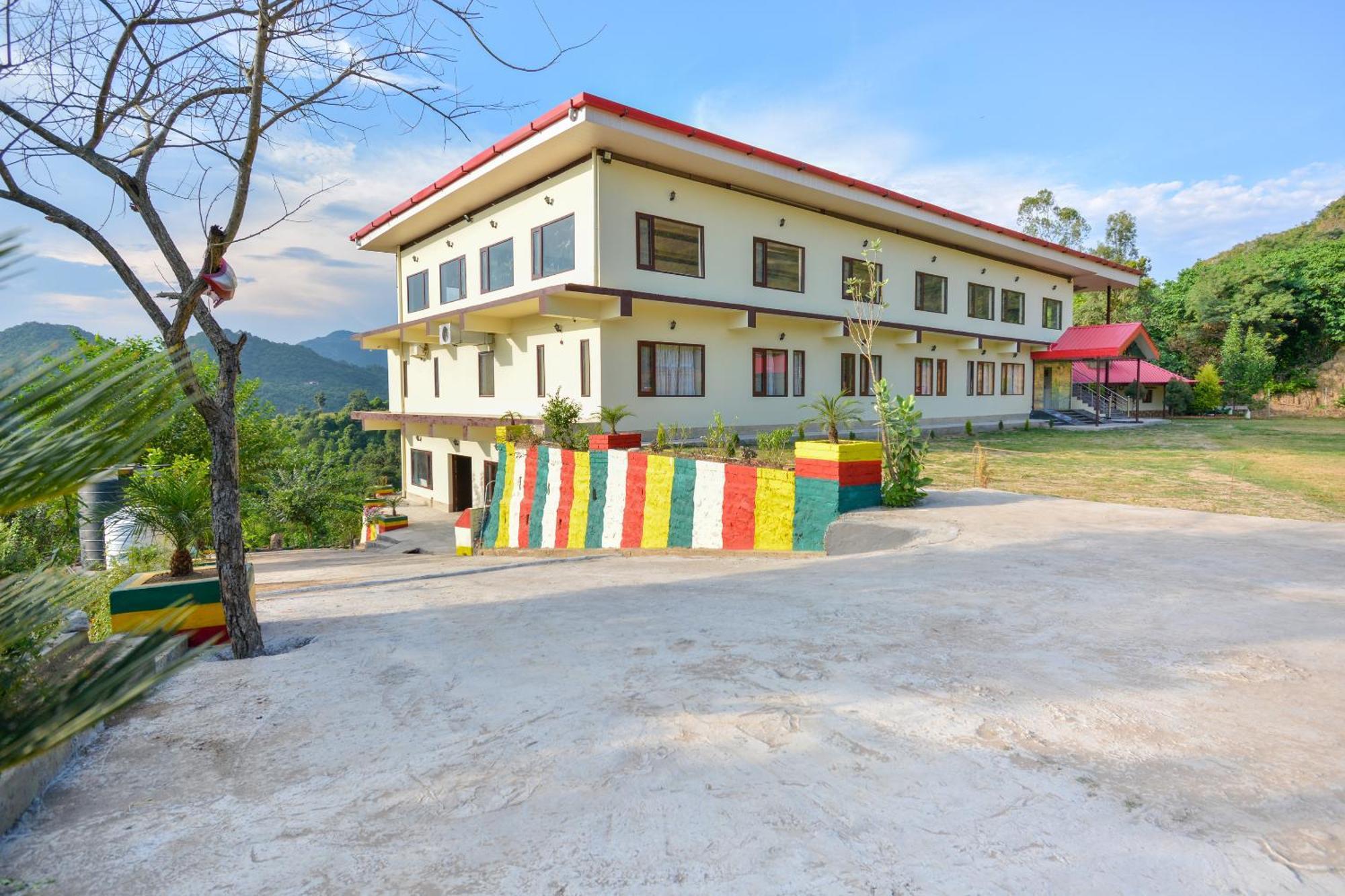 Nakshatra Resort Kunihar Bagian luar foto